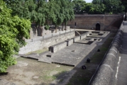 Untitled-Scanned-12.jpg (25439 bytes)